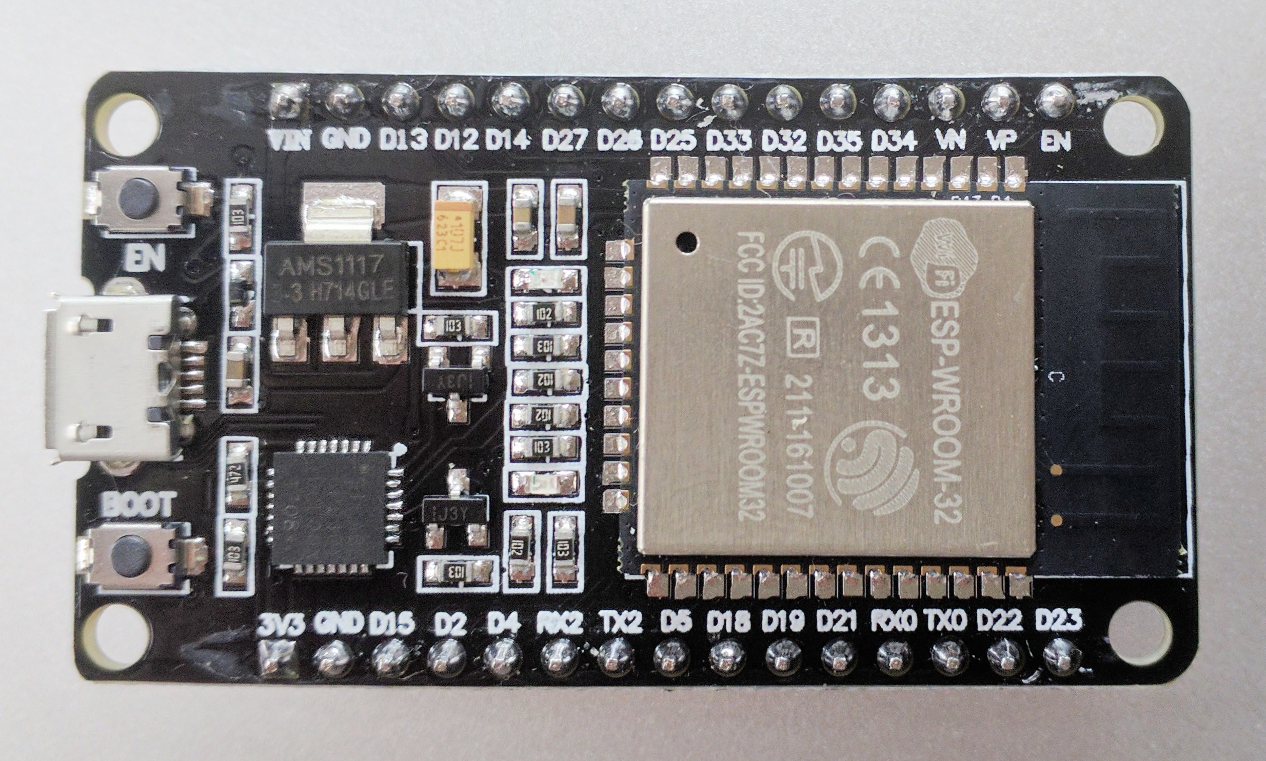 esp32-devkit-v1-30pins.jpeg